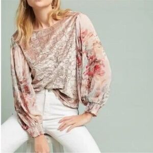 ANTHROPOLOGIE MEADOW & RUE CRUSHED VELVET AND FLORAL TOP 🌸 size XS